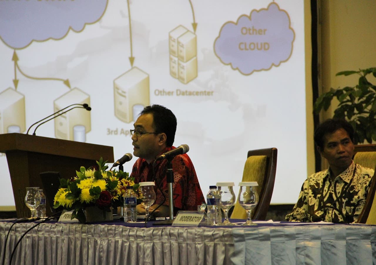 Gambar untuk Presentation of Data Center and Cloud Computing infrastructure for the National Archival Information System and Network (SIKN-JIKN)