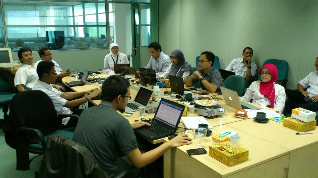 Gambar untuk Meeting with the Vice President of PT. Telekomunikasi Indonesia and Technical Team in preparation for SIKN-JIKN